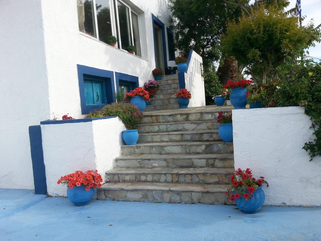 Hotel Kamari Masouri Exterior photo
